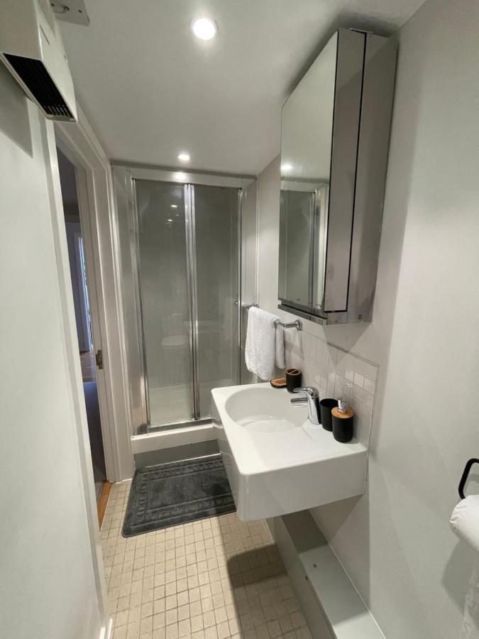 The Reflection Apartment , With River Thames View Londra Exterior foto