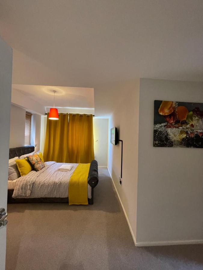 The Reflection Apartment , With River Thames View Londra Exterior foto