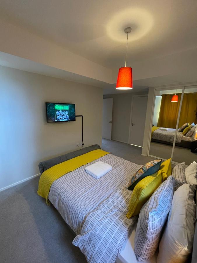 The Reflection Apartment , With River Thames View Londra Exterior foto